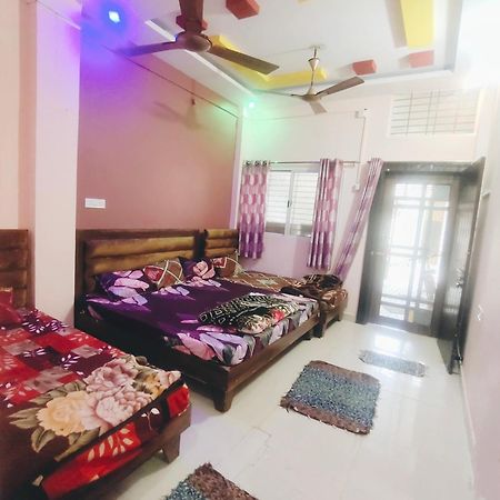 Deviksha Home Stay Ujjain Extérieur photo