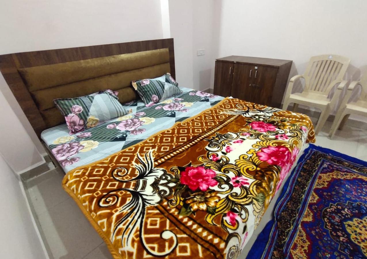Deviksha Home Stay Ujjain Extérieur photo