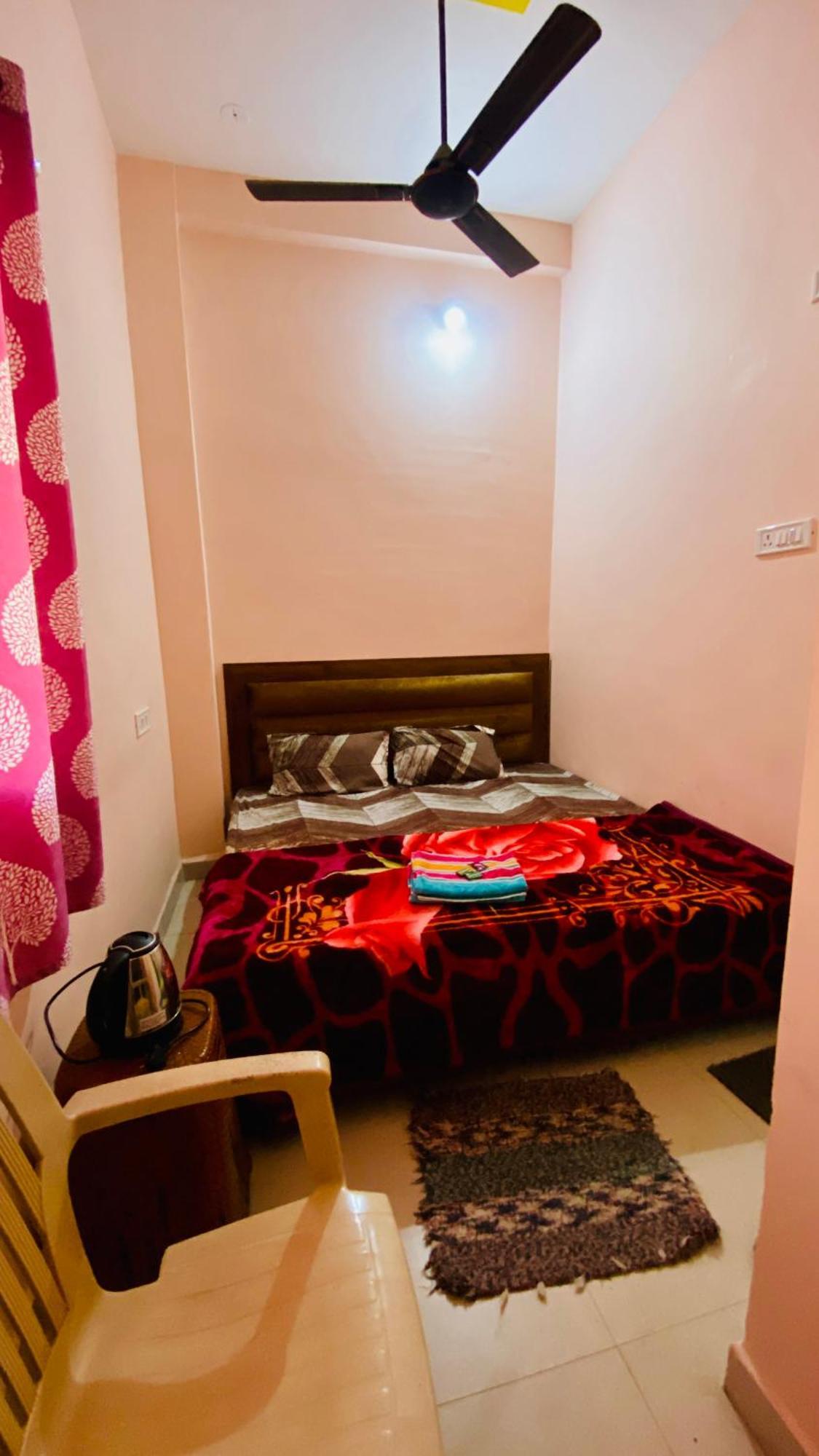 Deviksha Home Stay Ujjain Extérieur photo
